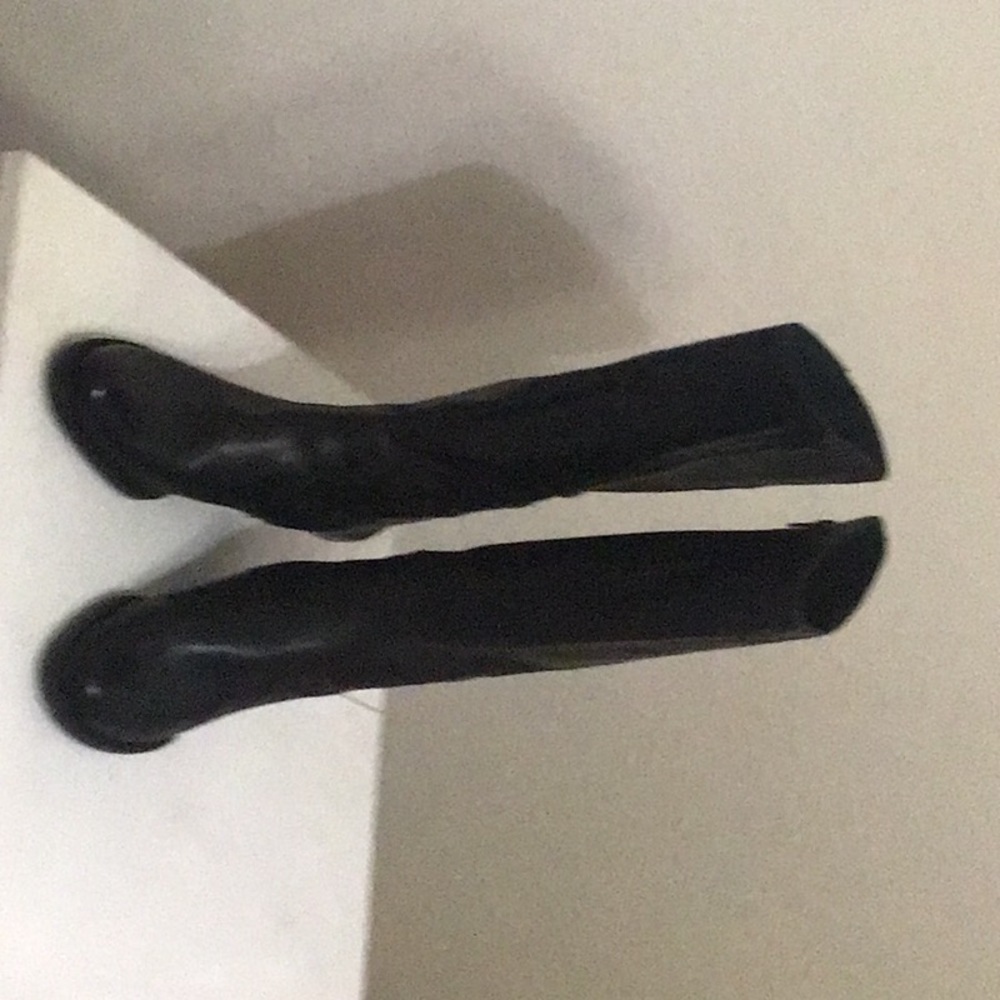 Black Born Leather Knee High Boots. Size 8 NWOT